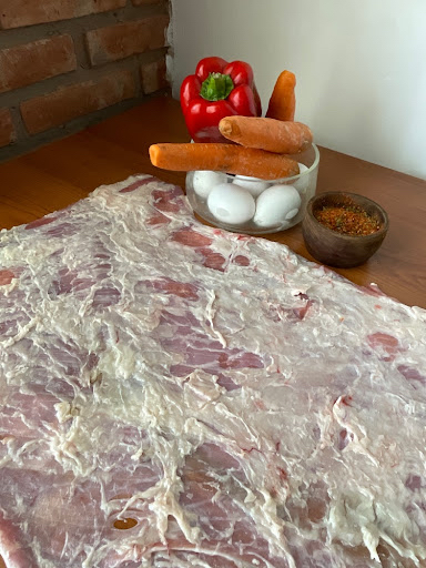 "Matambre de ternera desgrasado a mano para arrollado casero".